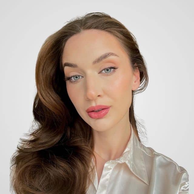 lektor-daniela-poliakova-bio-09-05-2024