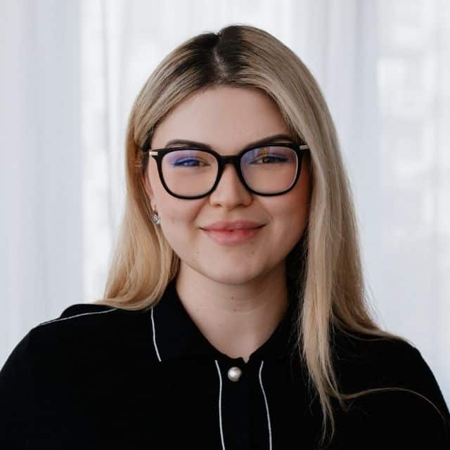 lektor-denisa-moravcik-debrecka-bio-09-05-2024